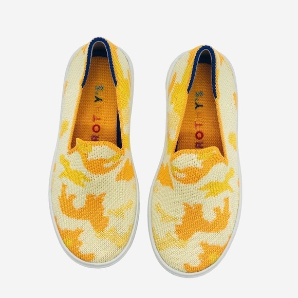 Rothy’s Yellow Puppy Camo Sneaker Kids Size 10 NEW - Picture 2 of 10